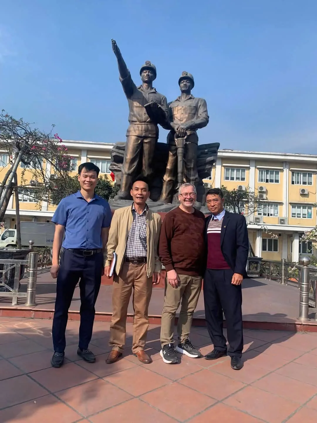 Thư ký hiệp hội cứu hộ mỏ thế giới đến thăm và làm việc tại Trung tâm cấp cứu mỏ – vinacomin