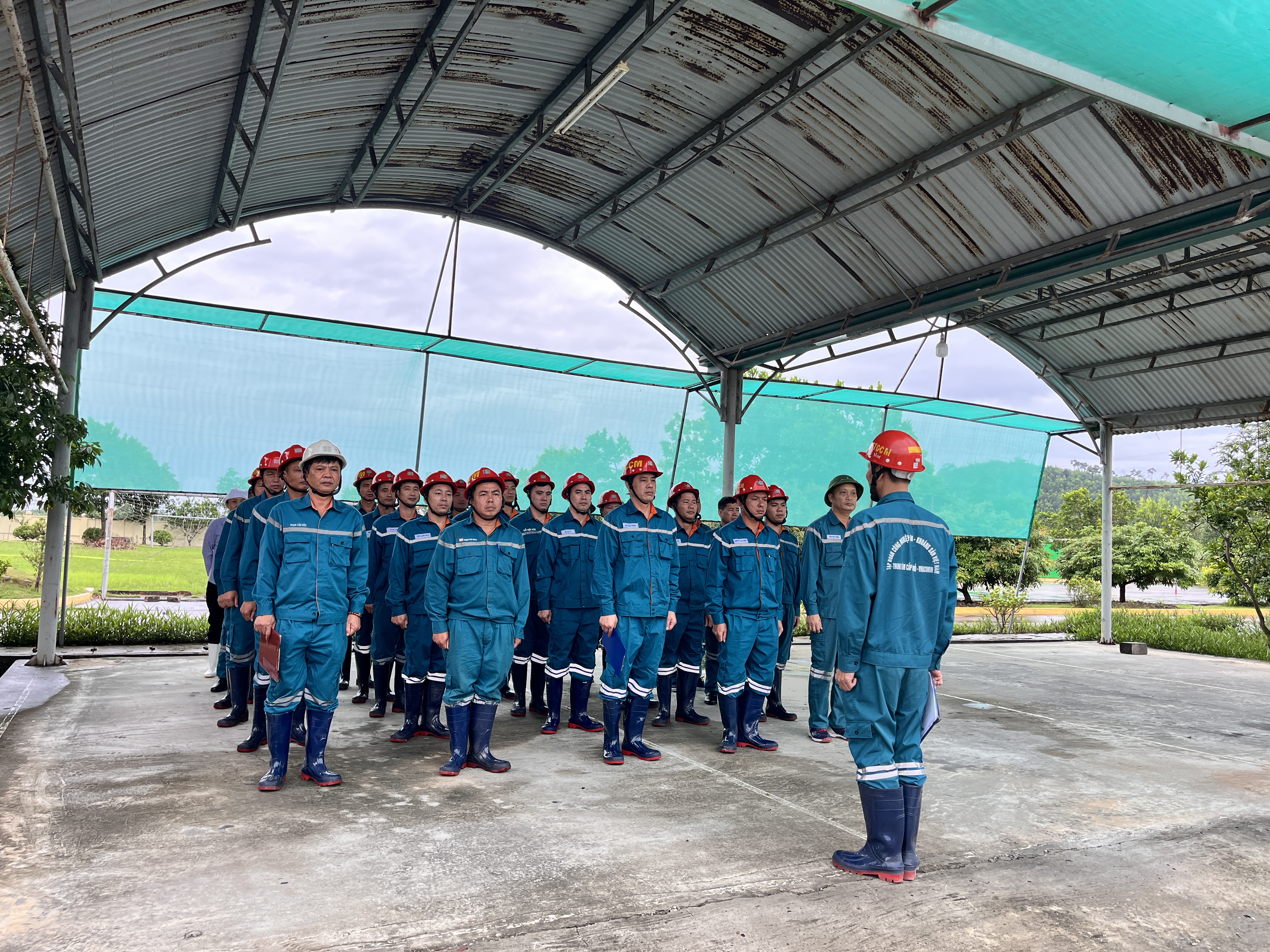 TRẠM UÔNG BÍ RA QUÂN THÁNG HÀNH ĐỘNG VỀ AT-VSLĐ & THÁNG CÔNG NHÂN NĂM 2026