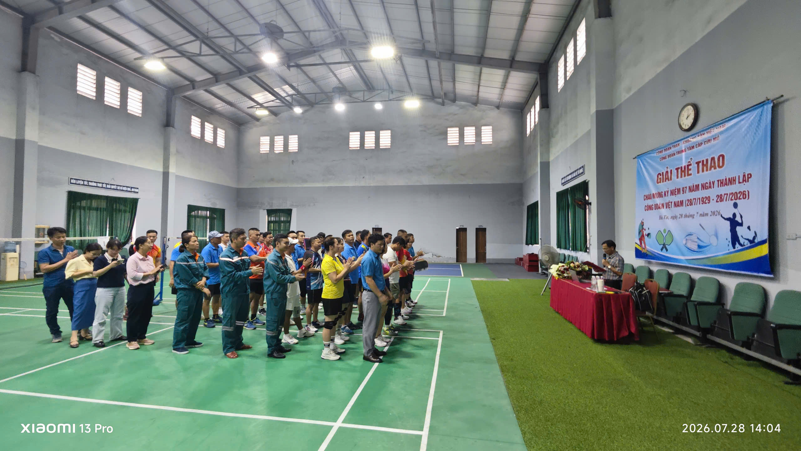 Trung tâm Cấp cứu mỏ – Vinacomin: Ấm áp “Bữa cơm Công đoàn” và sôi nổi các hoạt động thể thao chào mừng Ngày thành lập Công đoàn Việt Nam 28/7